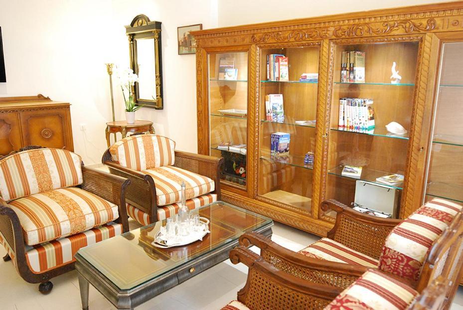 Heraklion Center Boutique 3 Bedroom Apartment Penelope Buitenkant foto