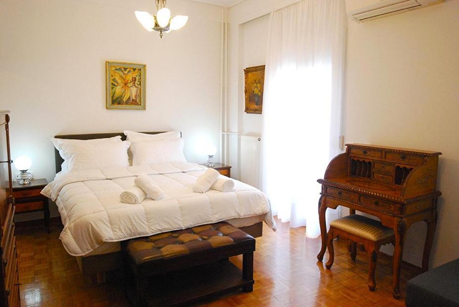 Heraklion Center Boutique 3 Bedroom Apartment Penelope Buitenkant foto
